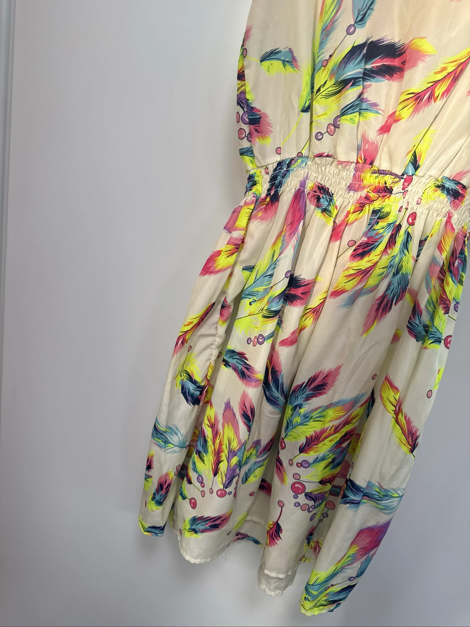 Vestido estampado penas mulher tamanho M com etiqueta – photo 2